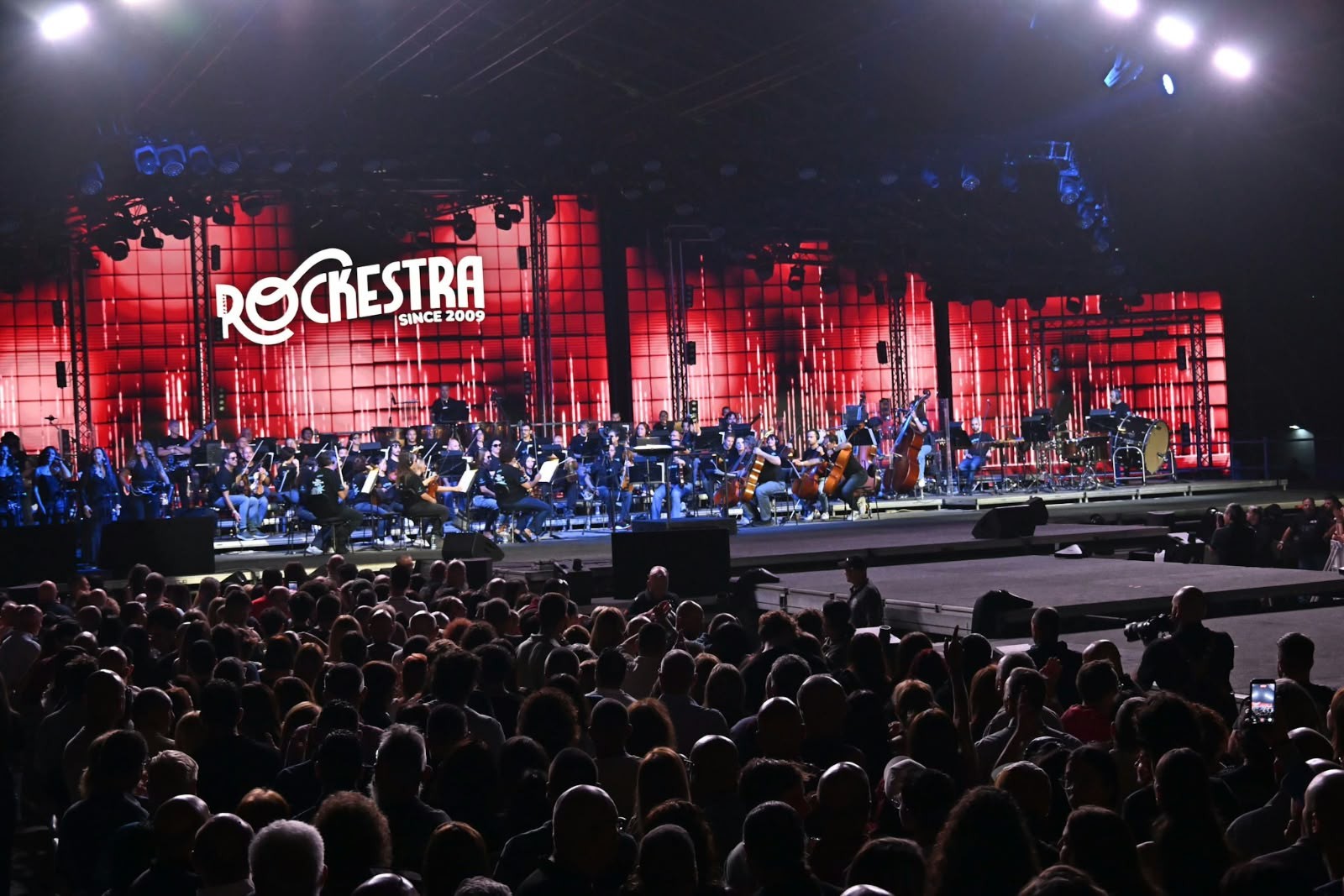 Rockestra 2026: migliaia a Malta per il tributo al Maestro Aurelio Belli