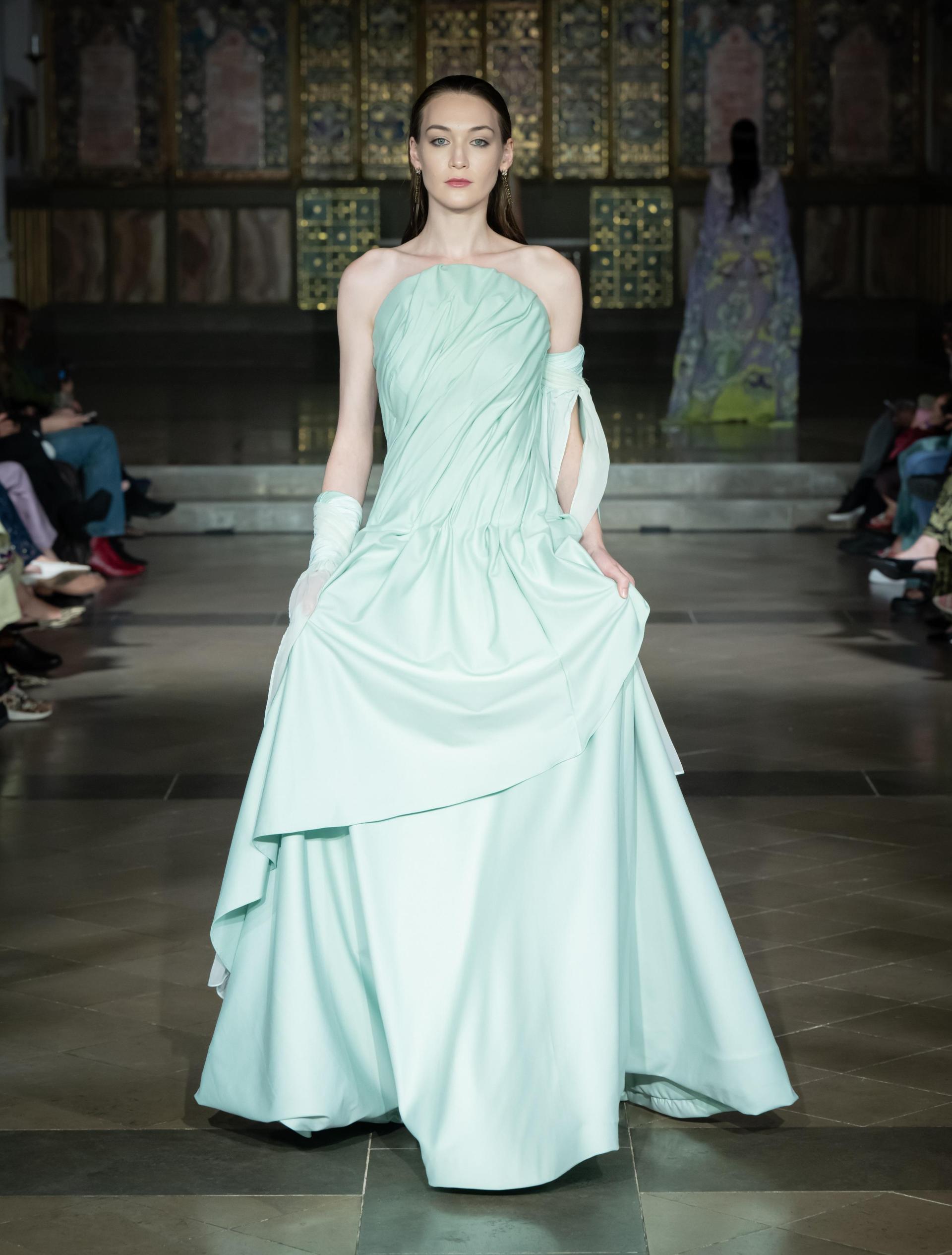 Photo: Mark Gunter/Immagine generata con AI – Gazzetta di Malta for Art hearts Fashion