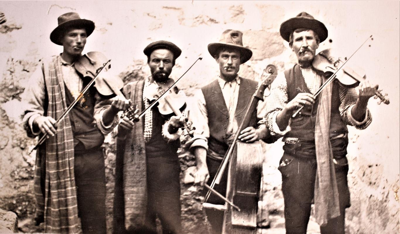 Il quartetto musicale Id-Dudi.