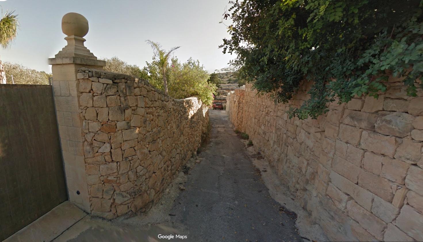 The video was likely taken from a spot on the outskirts of the village. Screenshot: Google Maps